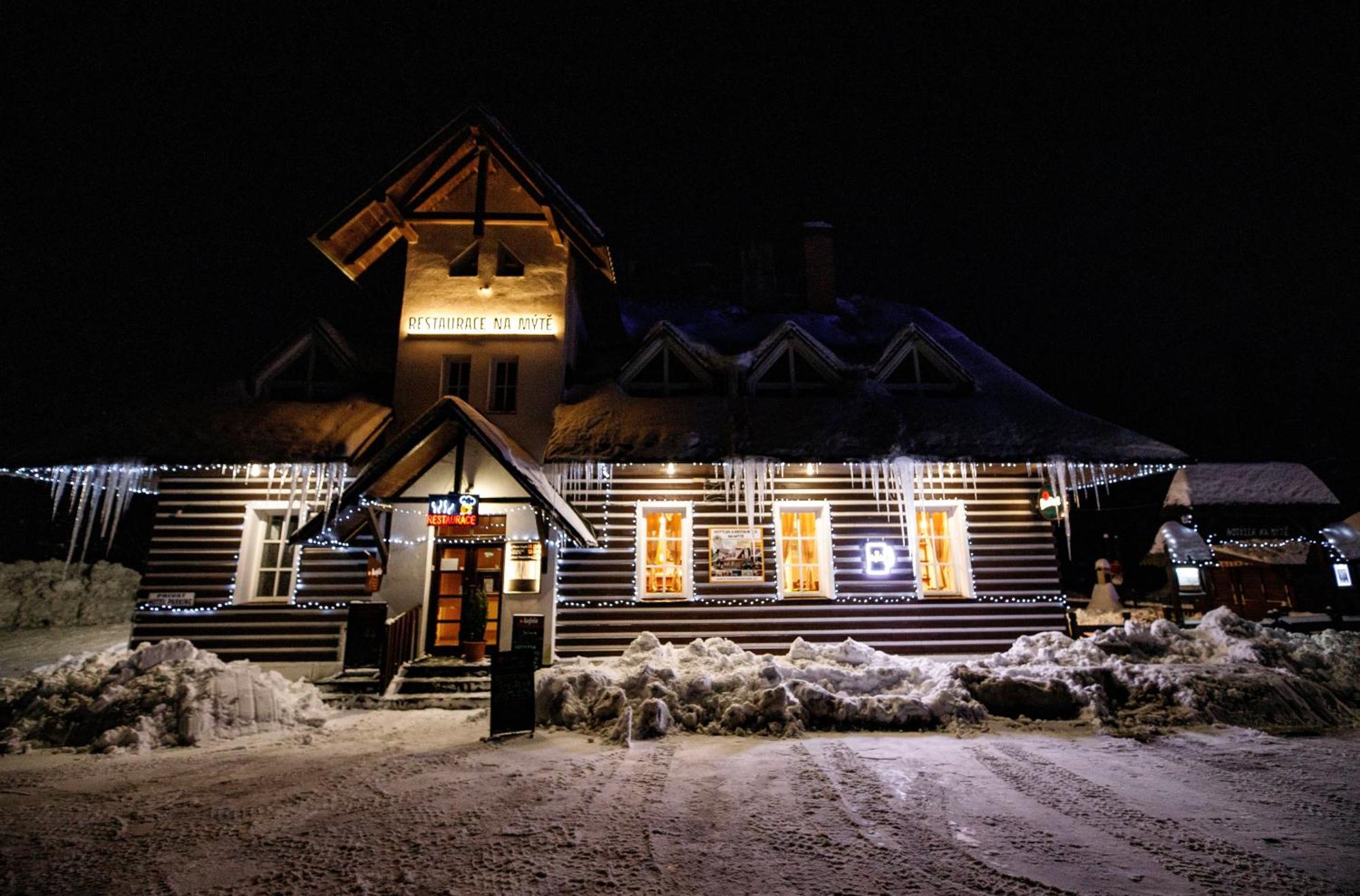 Hotel Hotylek Na Myte Harrachov Esterno foto