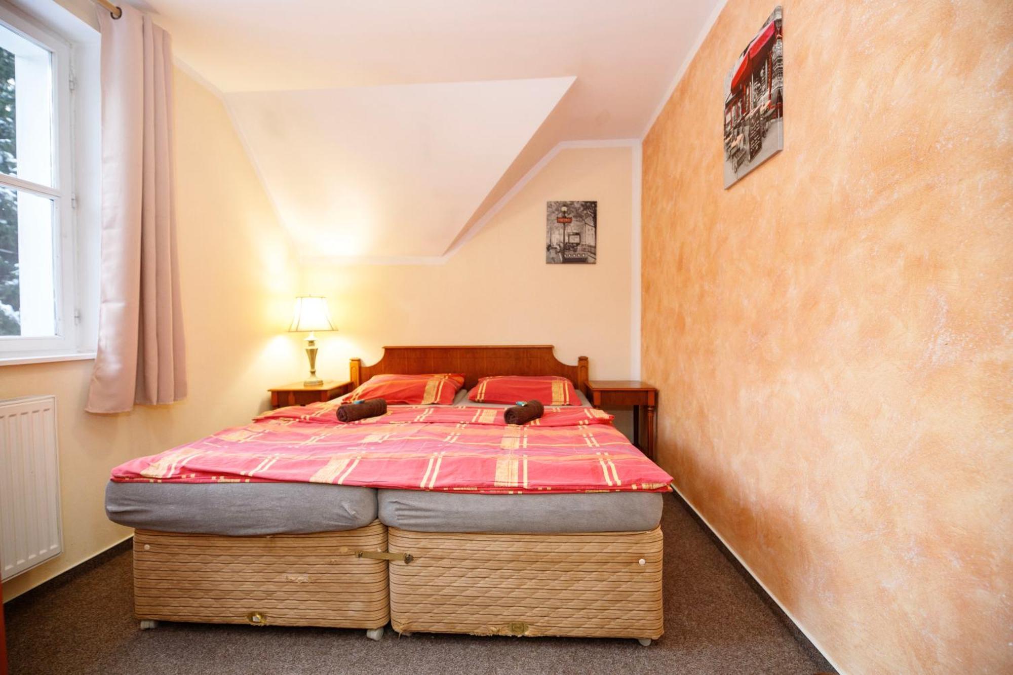 Hotel Hotylek Na Myte Harrachov Esterno foto
