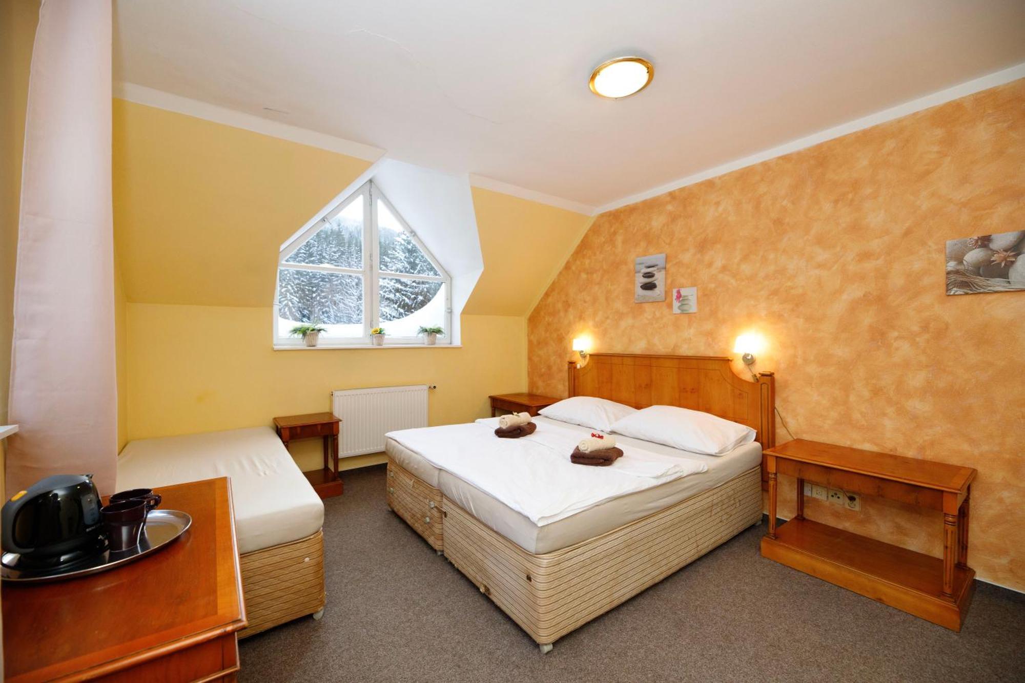 Hotel Hotylek Na Myte Harrachov Esterno foto