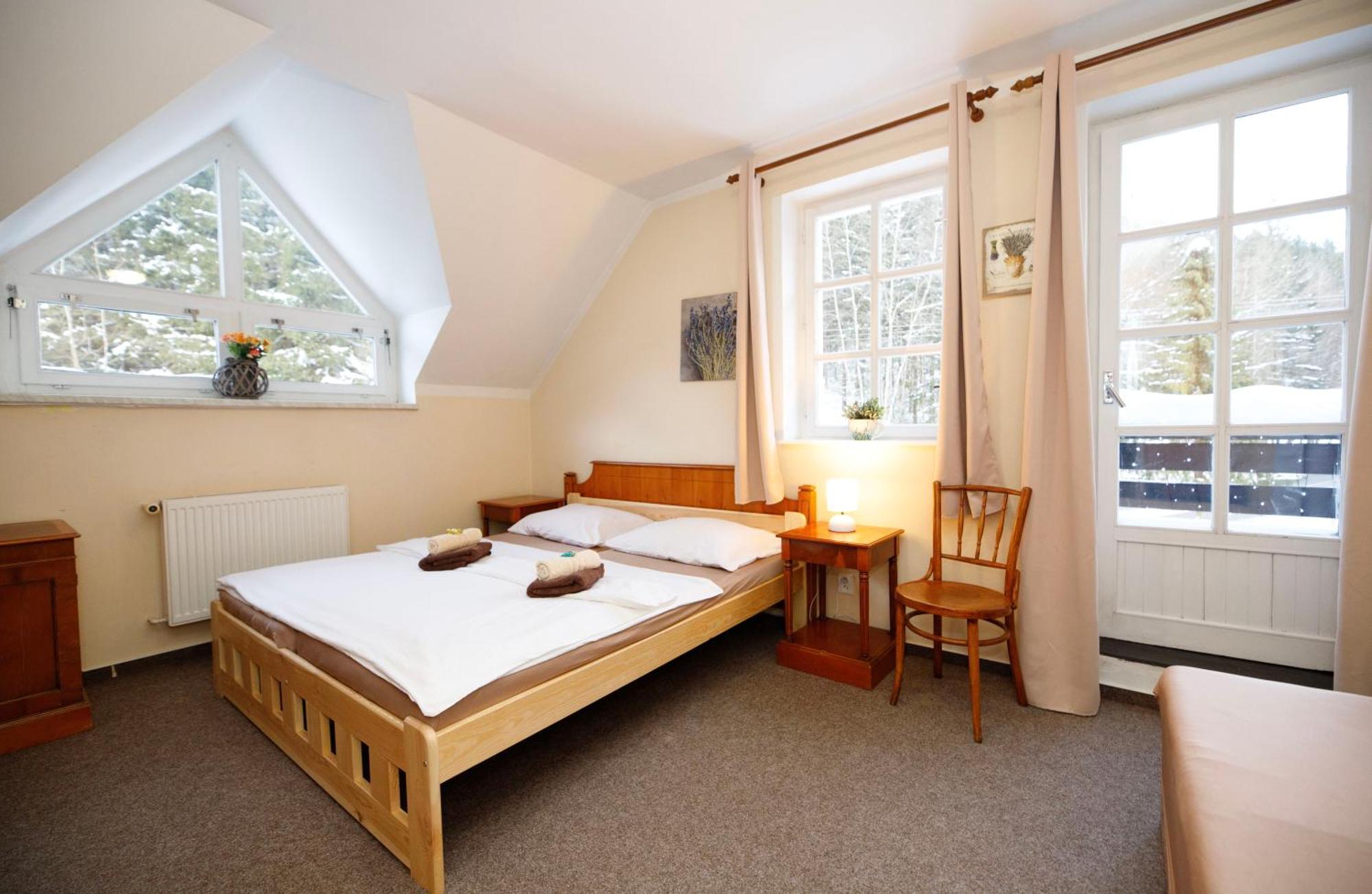 Hotel Hotylek Na Myte Harrachov Esterno foto